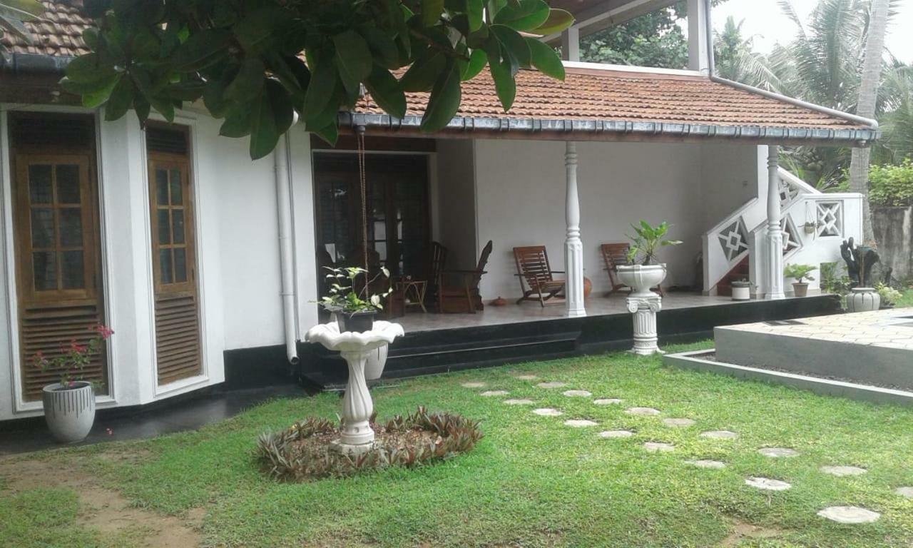 Villa Sea Sprays Хикадува Екстериор снимка